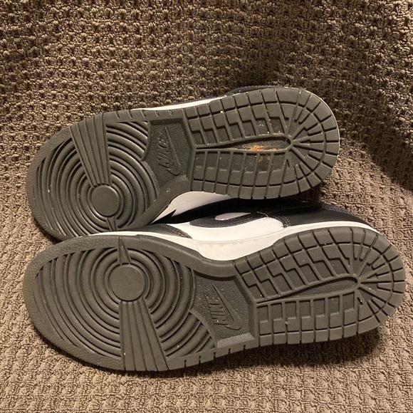 Nike Dunk Low - Picture 2 of 2